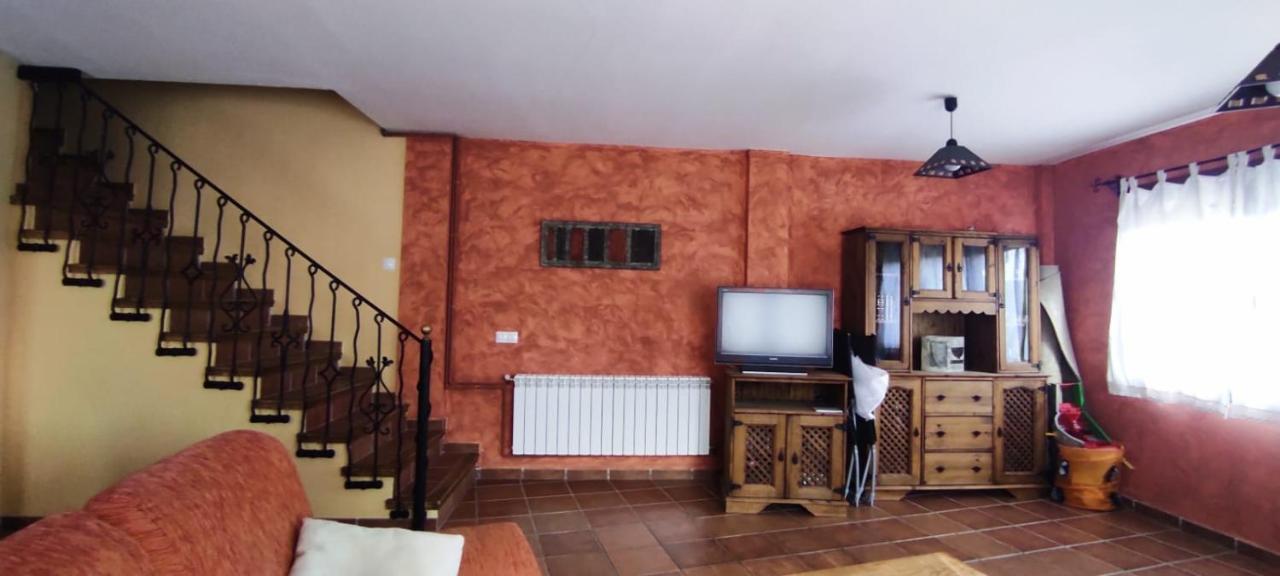 Casa Rural La Torreta En El Rincon De Ademuz Castielfabib Bagian luar foto